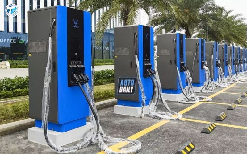 Việc sử dụng trạm sạc xe điện thường giúp tiết kiệm đáng kể chi phí năng lượng hằng tháng